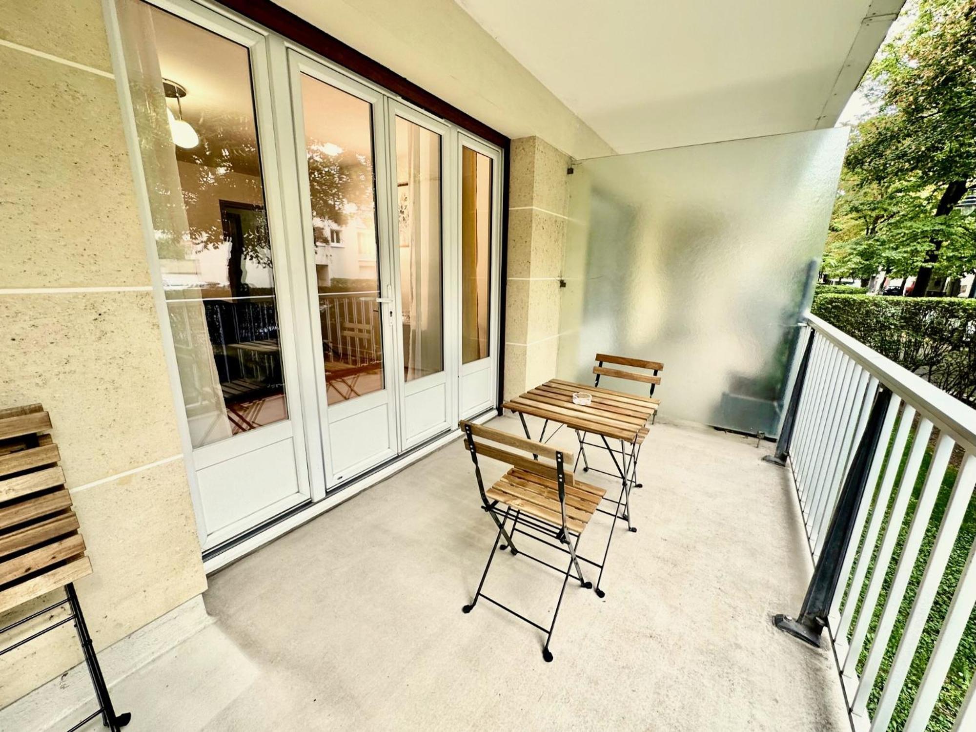 Le Bleu Soleil - A 2 Min Du Metro - 7 Min De Paris Apartamento Maisons-Alfort Exterior foto